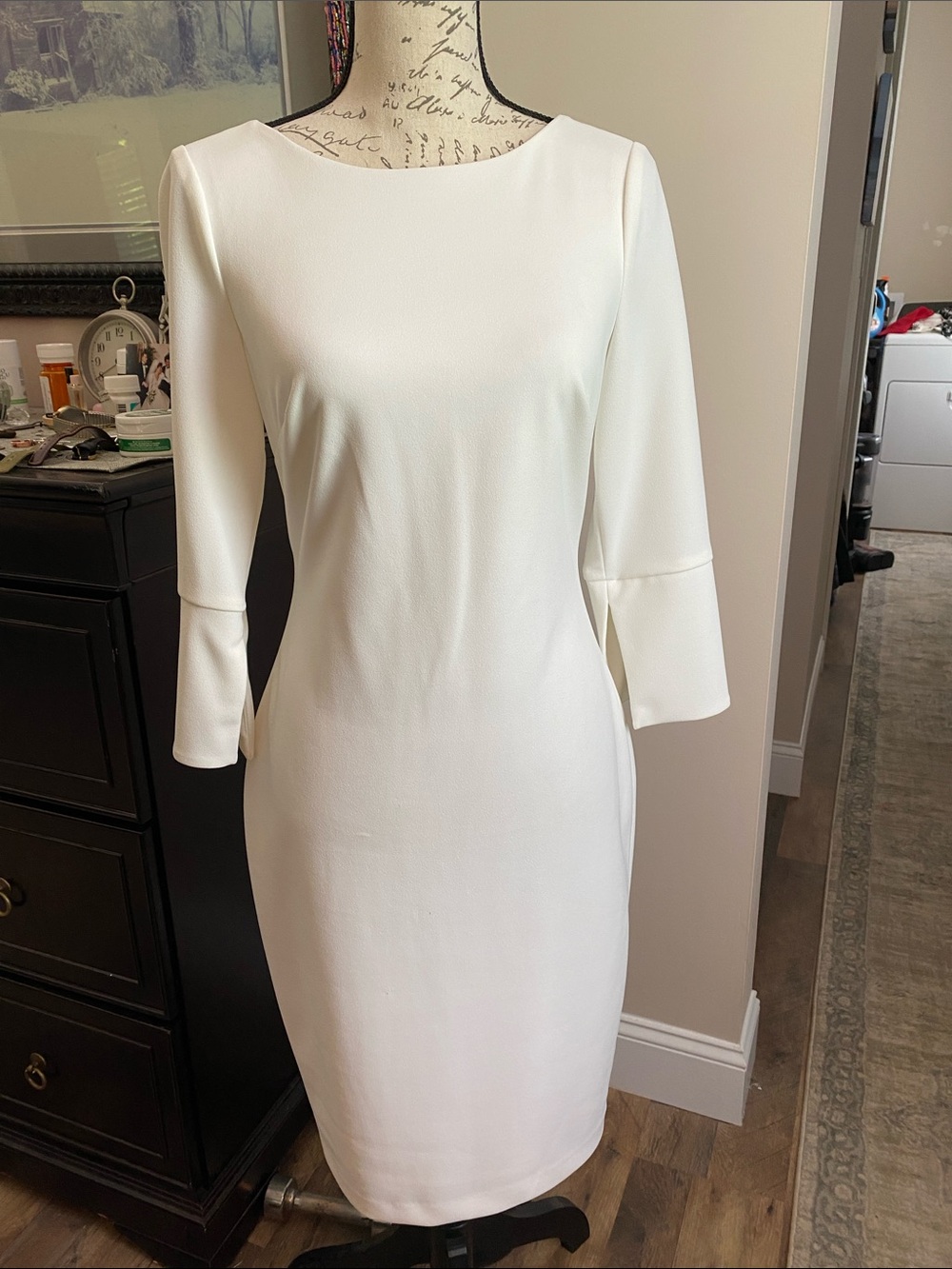 Calvin Klein Elegant White Boatneck Sheath Dress
